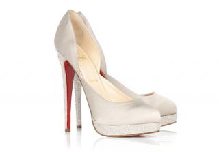 Самые высокие туфли в мире